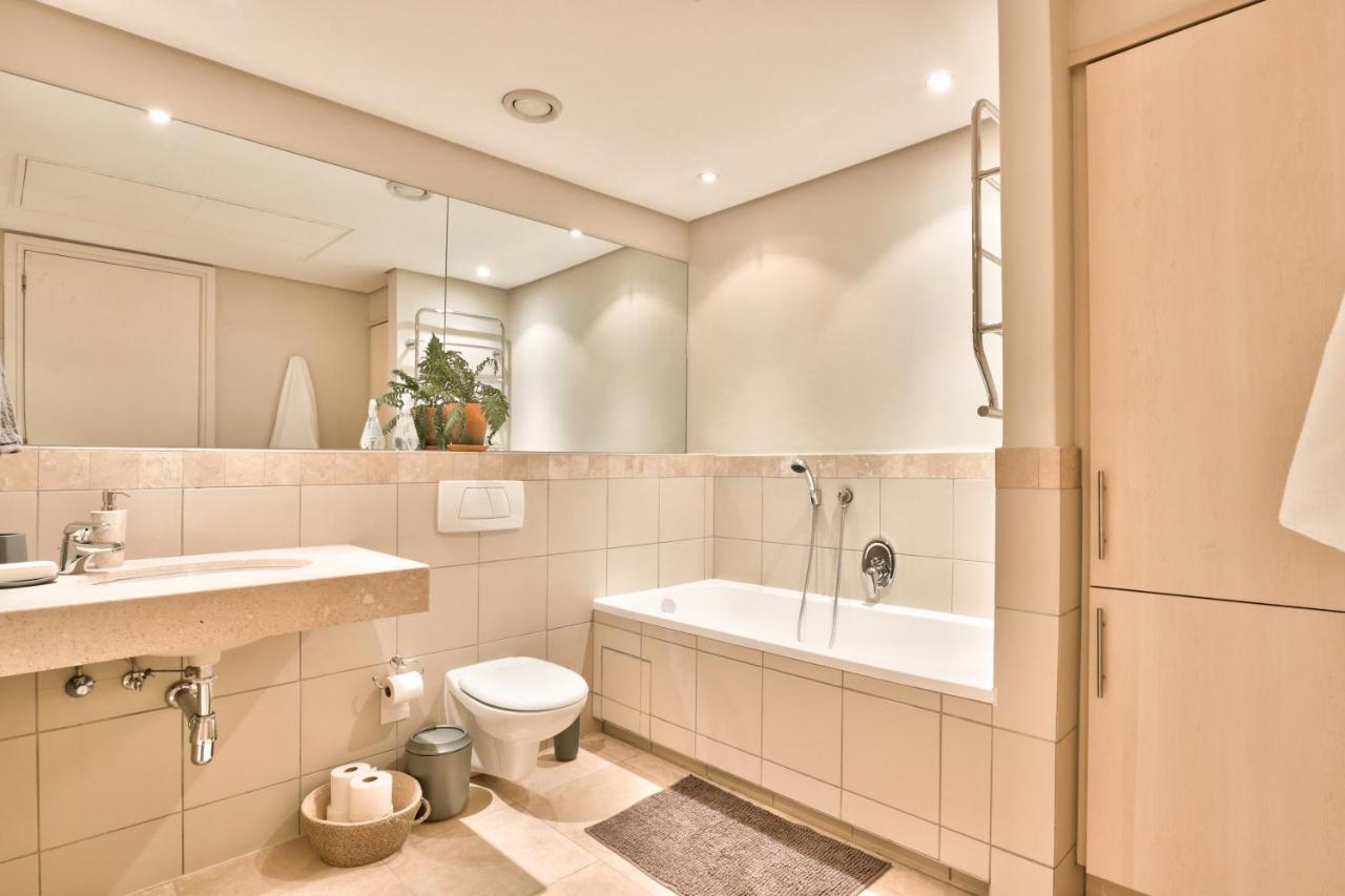 Elegant V&A Waterfront Canal Apartment Città del Capo Esterno foto